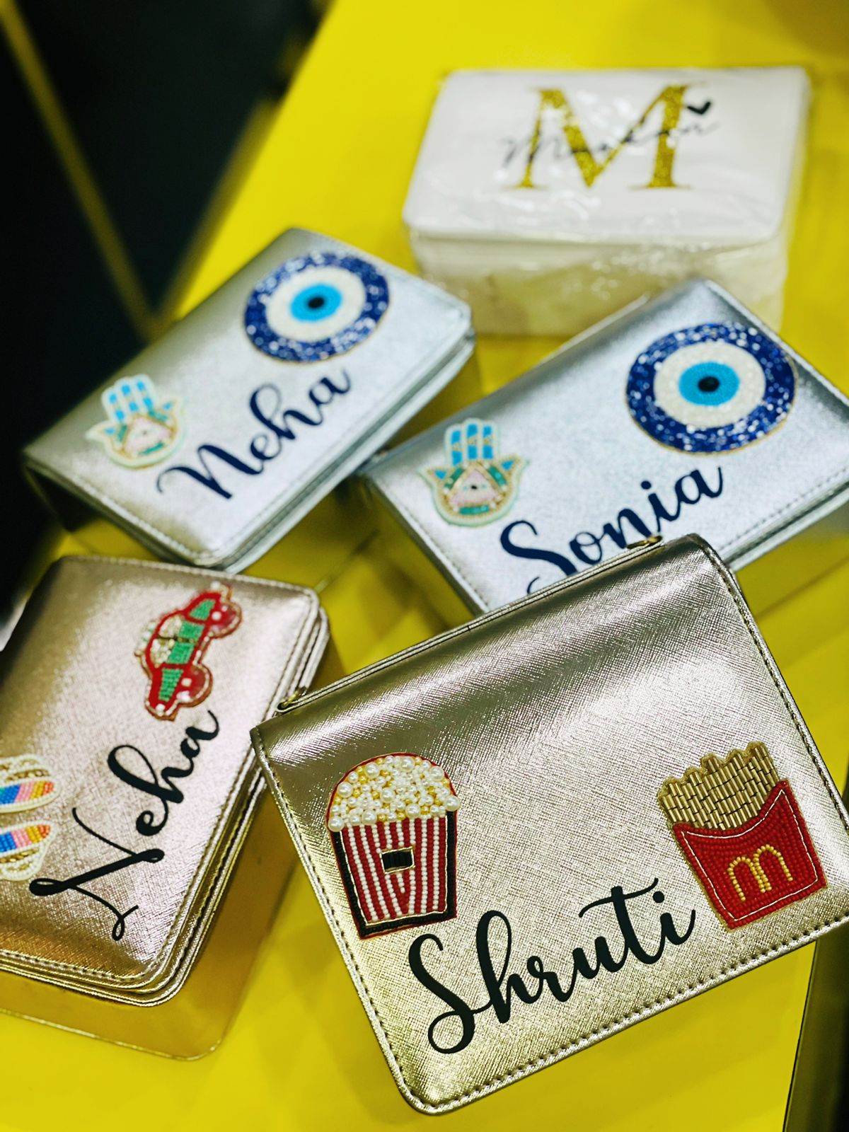 PETITE BAGS  Wristlets X Waist bag X Slings