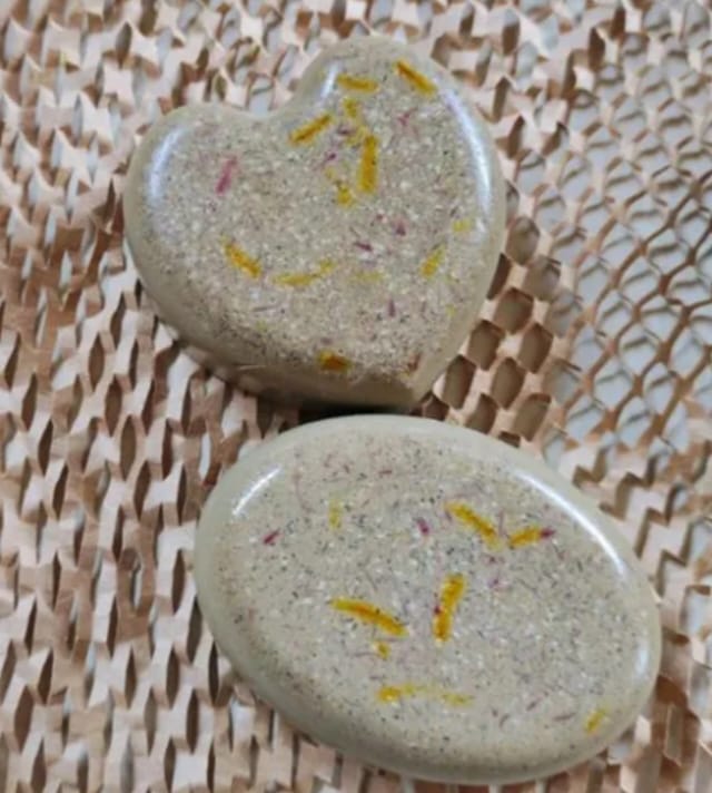 Flex Seed Rice Kesar Soap