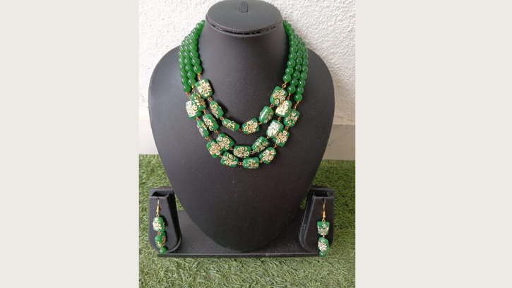 Green Necklace Set