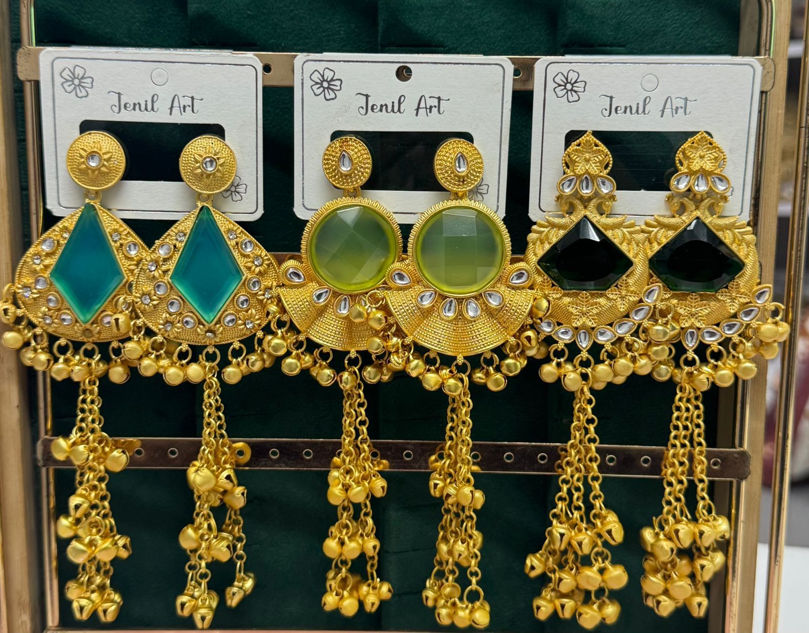 Pari-Mah Kashmiri Jhumka