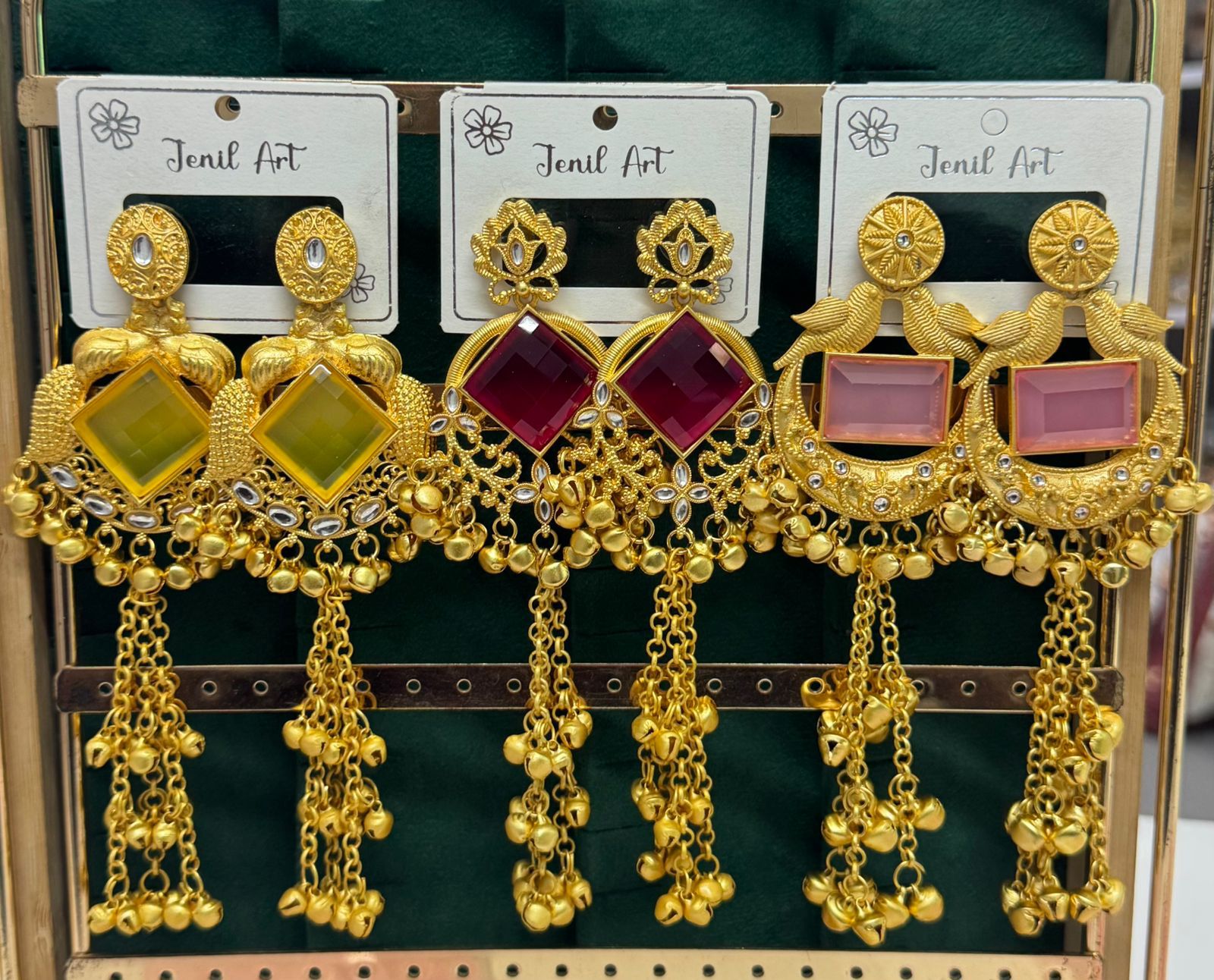 Pari-Mah Kashmiri Jhumka