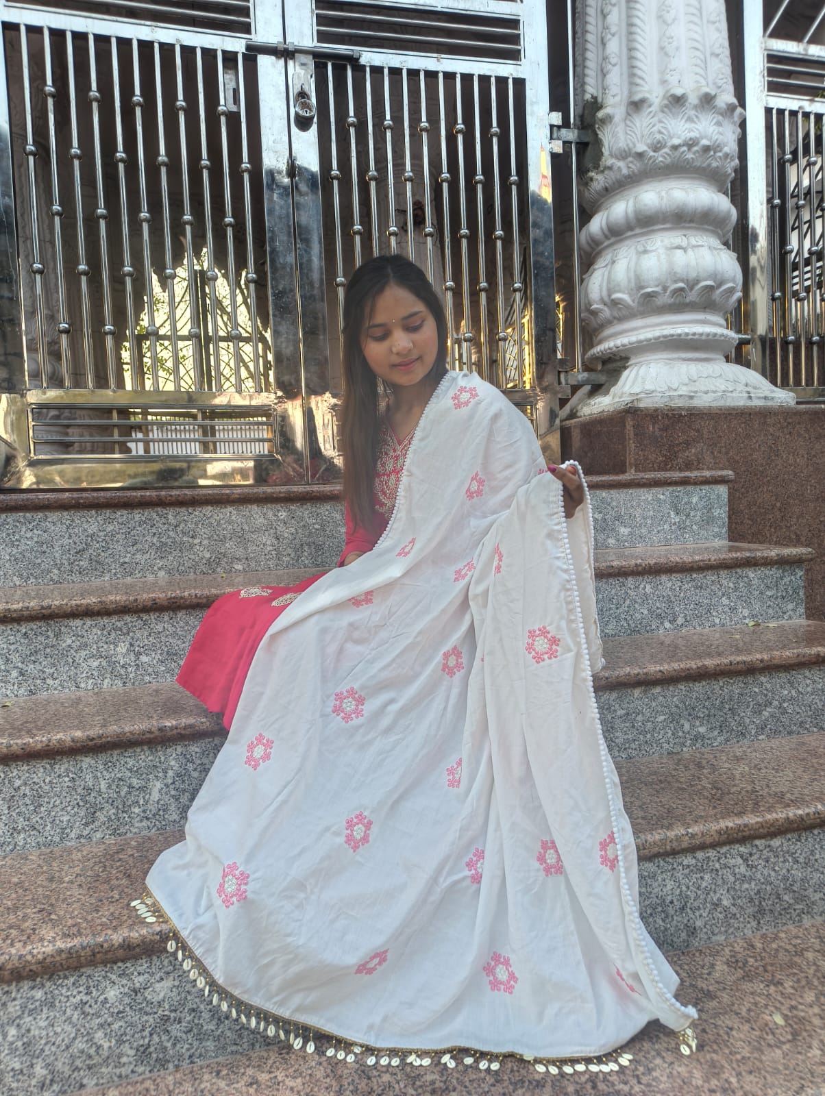 Premium Dull Fabric Shawl with Pink & White Floral Embroidery 🪡 | Elegant Winter Collection