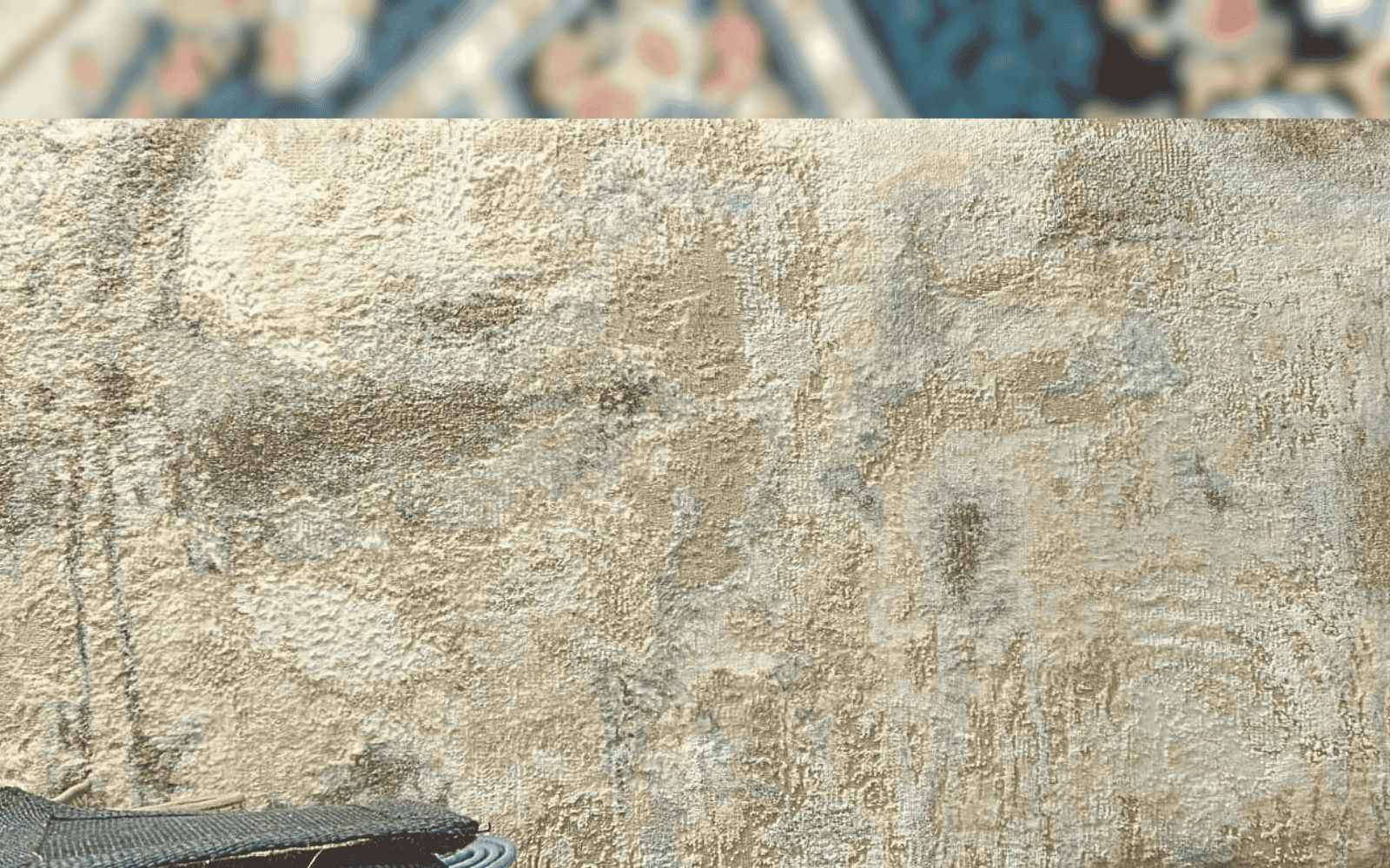 Textured Beige Carpet Base Mat – Durable Anti-Slip Floor Rug for Living Room & Bedroom