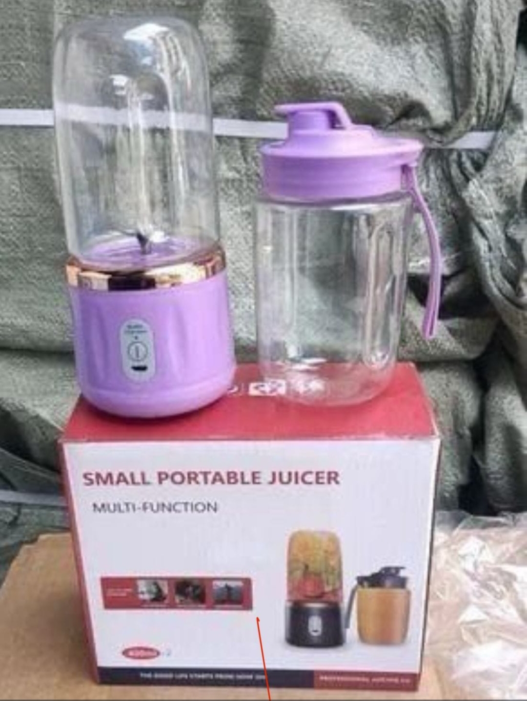 Juicer with jar
