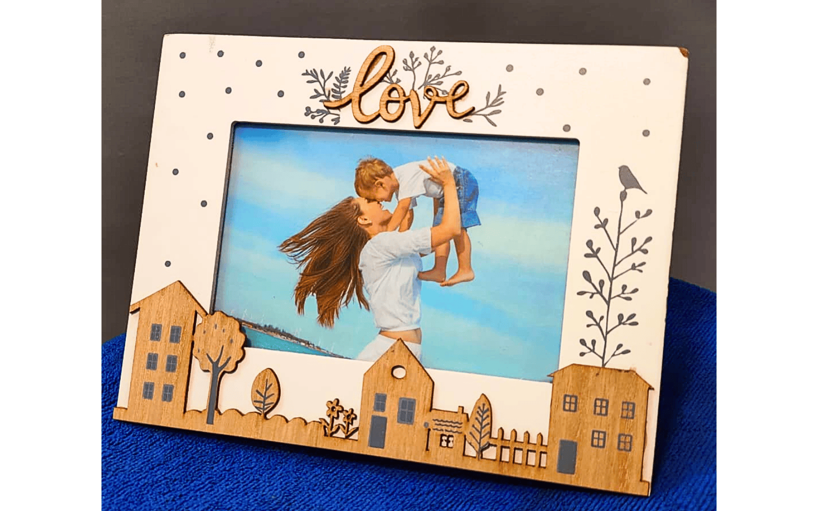 Wooden Love Theme Photo Frame – Decorative Personalized Gift