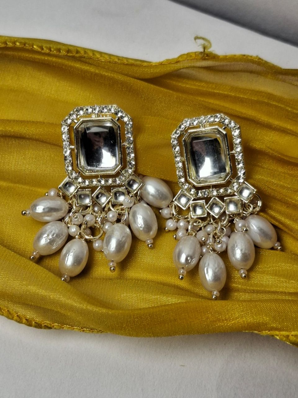 Kundan earrings