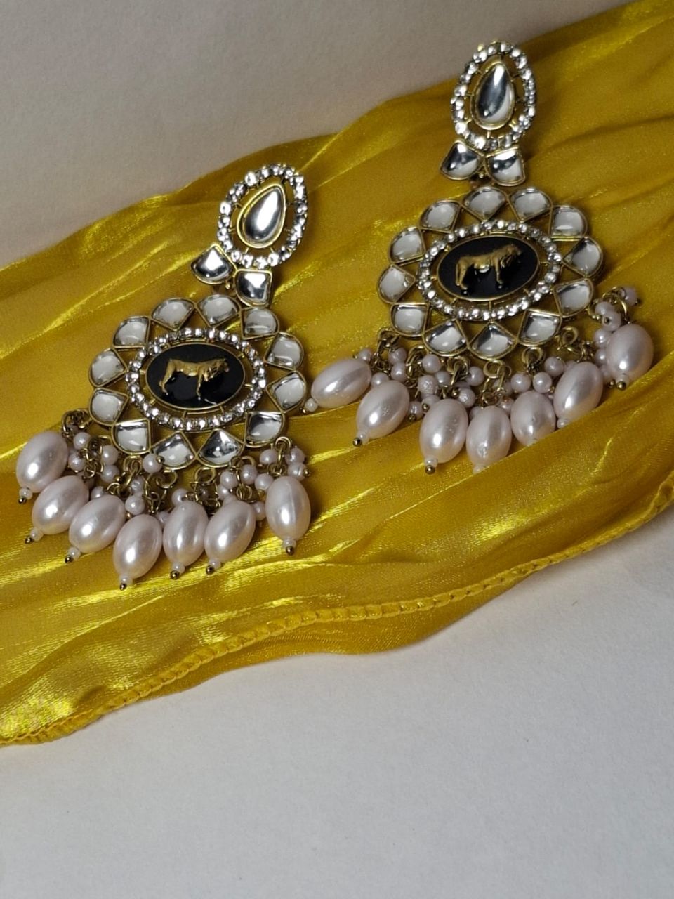 Kundan earrings