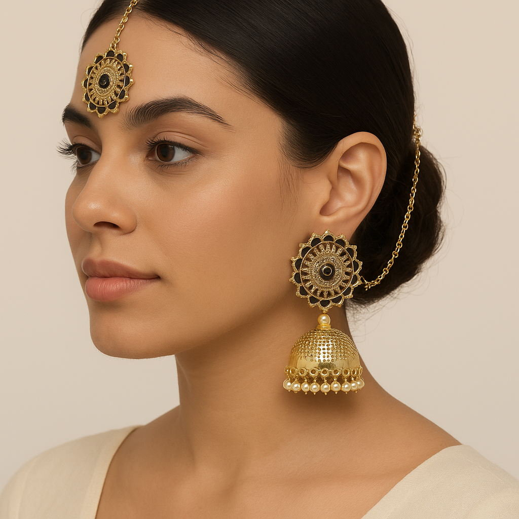 Gold-plated earrings,  with tika