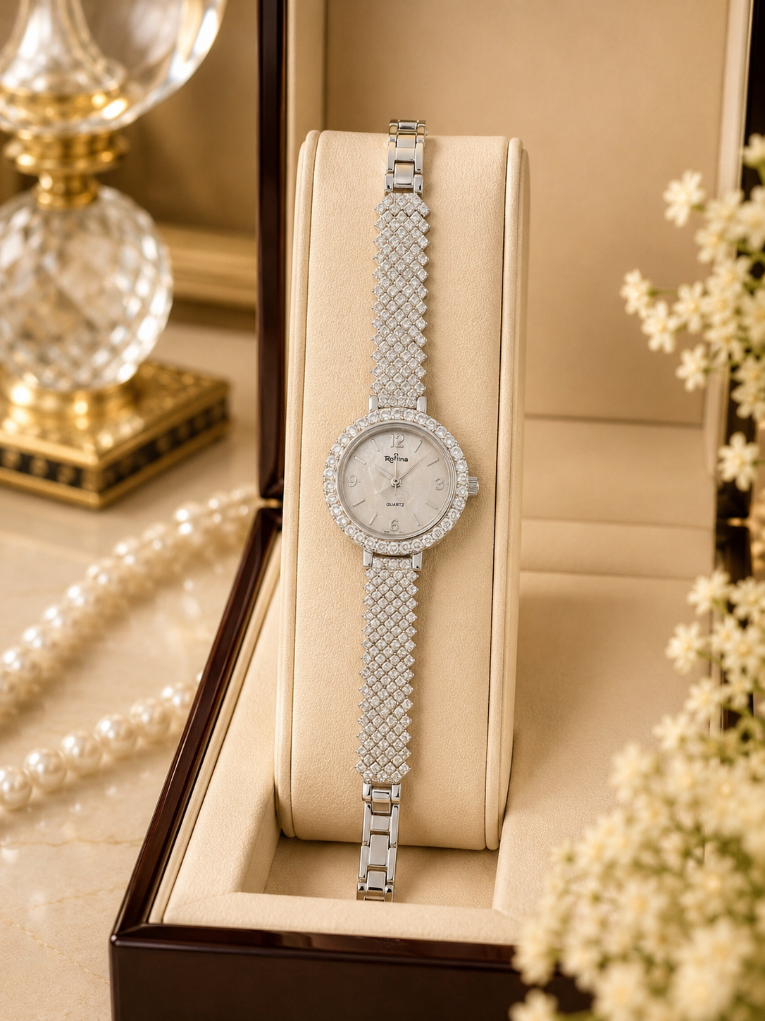 SILVER WOMEN'S WATCH