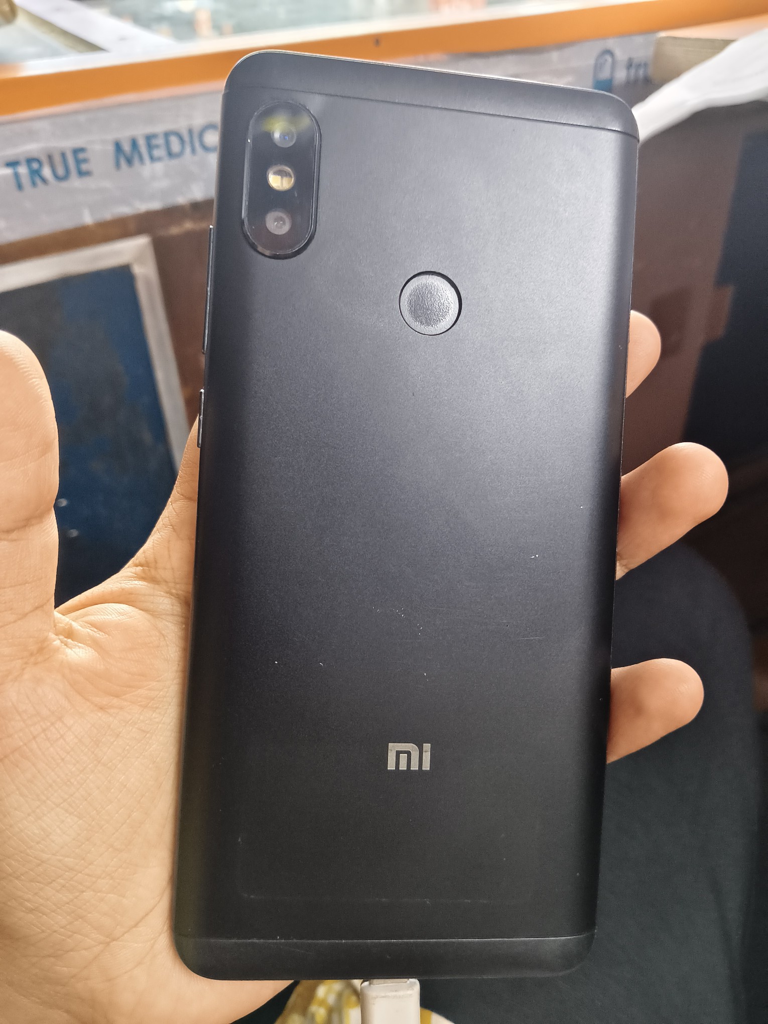 Redmi Note 5 Pro - 4gb Ram & 64gb Storage