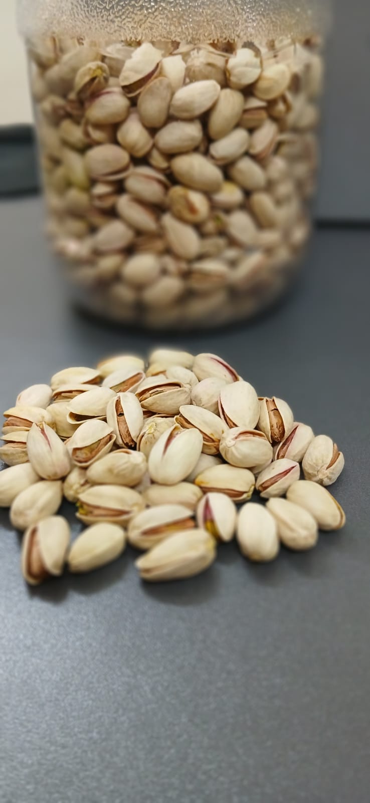 Sinaraa Premium Roasted & Salted Pistachios (Pista) | In Shell | Lightly Roasted | 250g